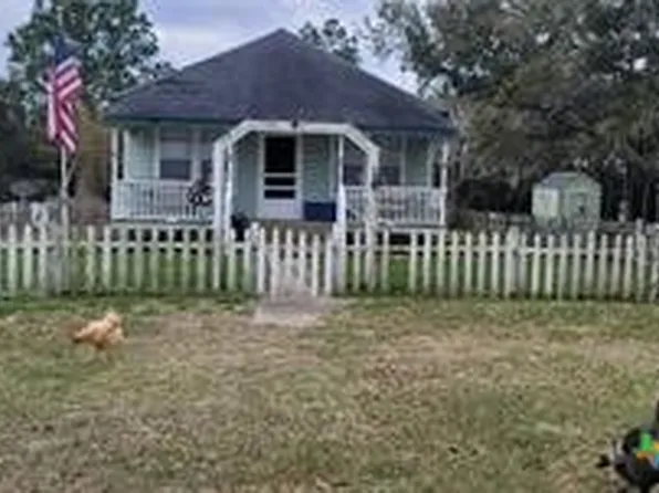 496 Ramona Rd, Seadrift, TX 77983