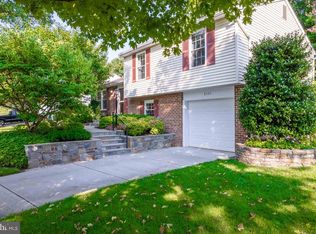 8523 Hayshed Ln, Columbia, MD 21045