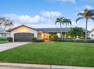 1989 Massachusetts Ave NE, Saint Petersburg, FL 33703