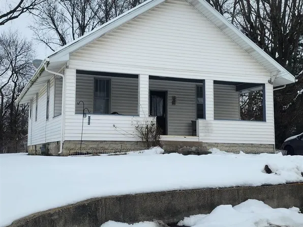 16 W Happy St, Freelandville, IN 47535