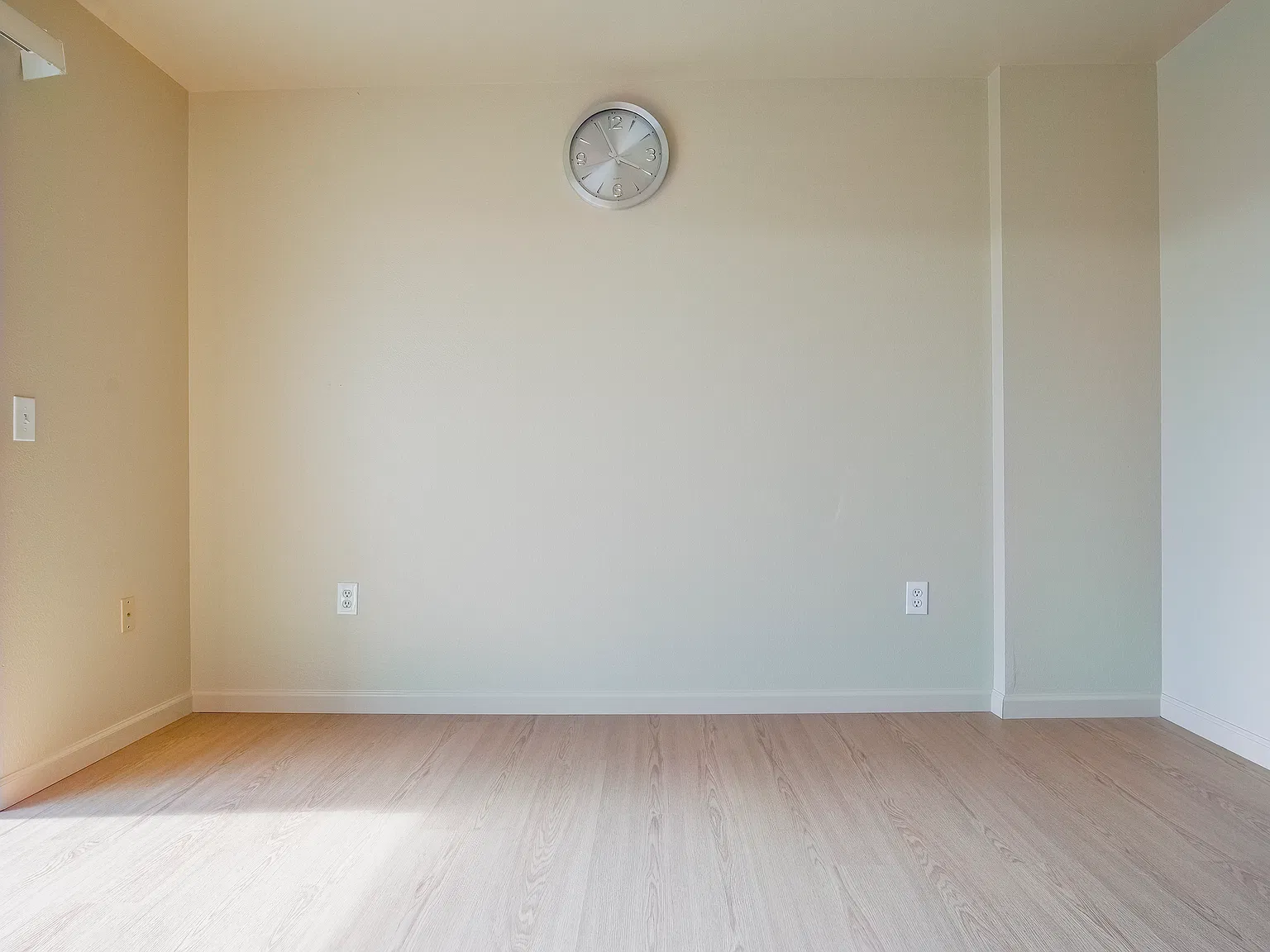 2 bed, 1.5 bath, 849 sqft, $2,800 — Photo 4