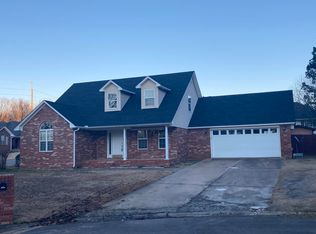 1 Redwood Dr, Clarksville, AR 72830