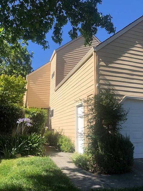 1st image of 539 Westmont Ct