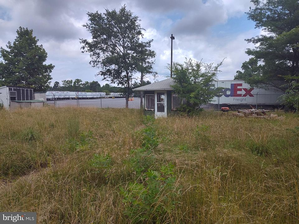 2nd image of 108 Werner Rd