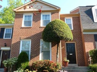 6783 Surreywood Ln, Bethesda, MD 20817