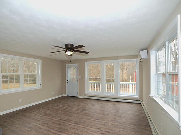 5th image of 2226 Hyndman Rd