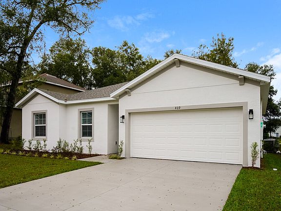 3rd image of 409 Bay Oak Ln