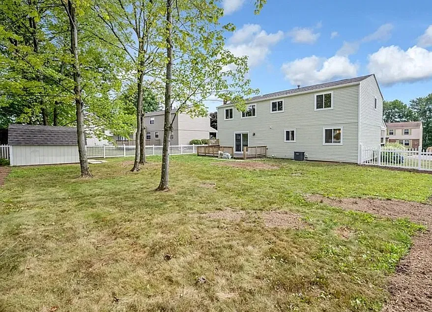 Lochinver Dr, Coraopolis — Photo 2