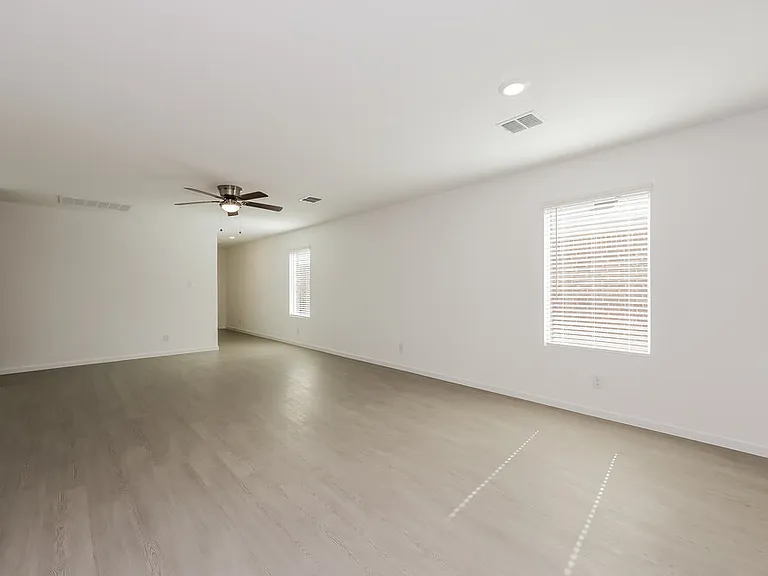 1715 Crossbill St — Photo 6