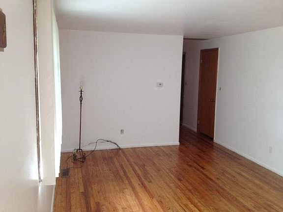 LR - all refinished red oak floors