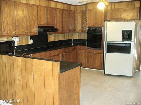 Kitchen General Hoke