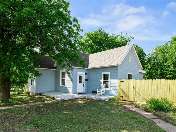 708 E Vilas Ave, Guthrie, OK 73044