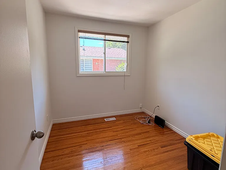31 Brenlyn Ct #UPPER — Photo 14