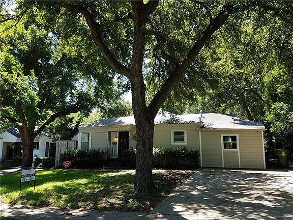 2nd image of 1418 Tanglewood Ln