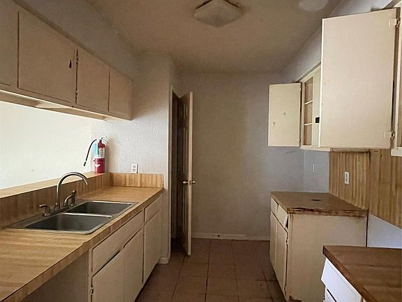 2nd image of 5739 Easthampton Dr Unit A