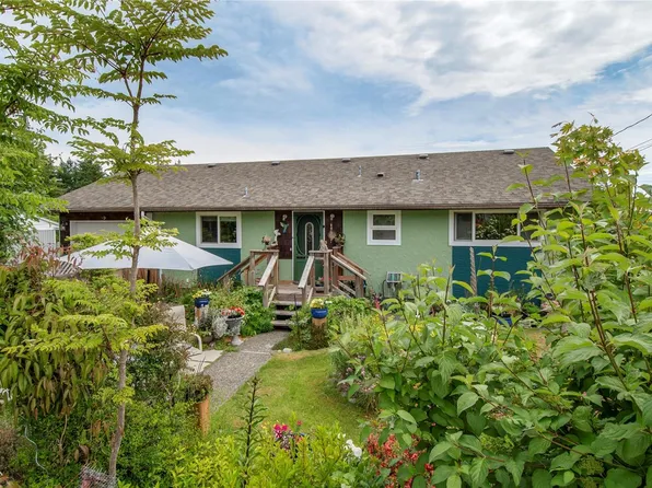 371 McLean St, Campbell River, BC V9W 2M7