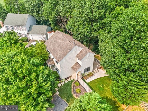 4th image of 124 Keswick Ct