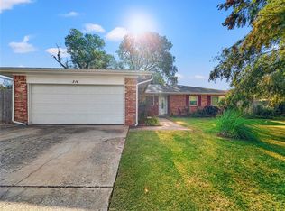 314 N Lakeside Ter, Mustang, OK 73064