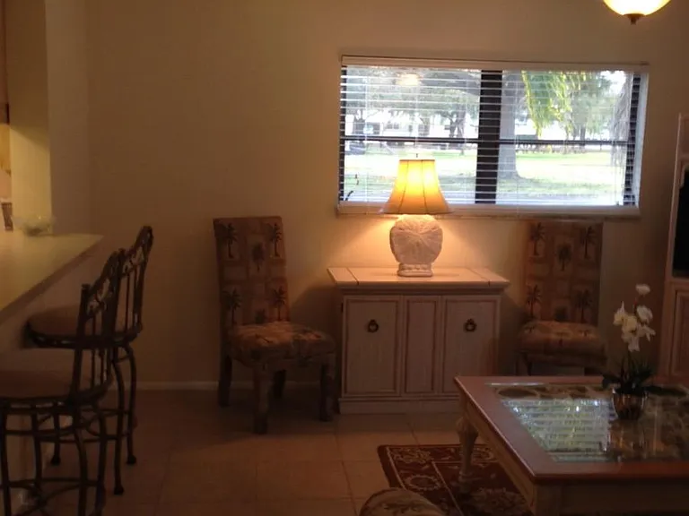 300 Parkdale Dr — Photo 23