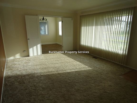 2nd image of 2927 Pacific Ave