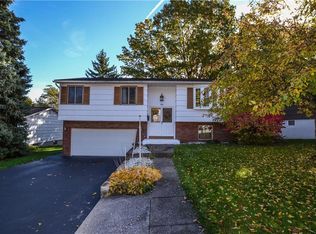 160 Valley St, Rochester, NY 14612