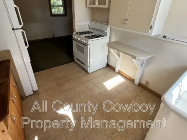 513 E Custer St, Laramie, WY 82070