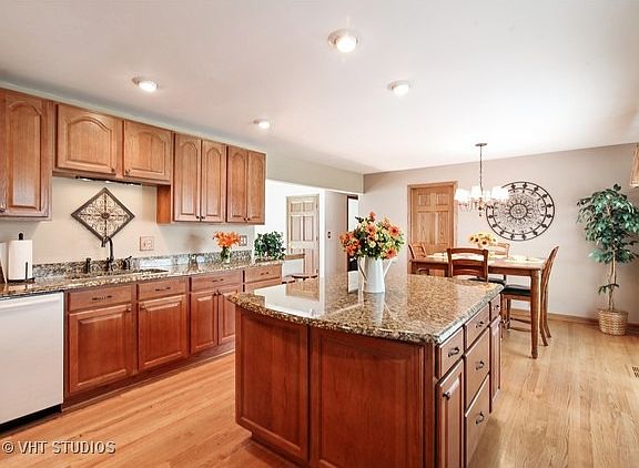 4th image of 5N460 Cochise Dr