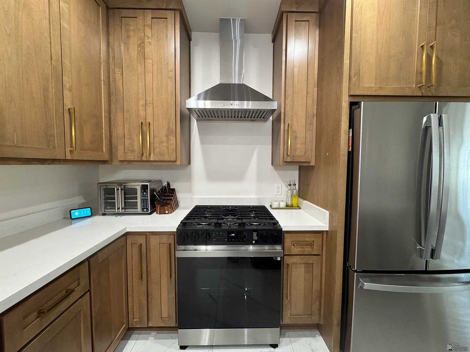 3 bed, 2.0 bath, 1250 sqft, $1,800 — Photo 4