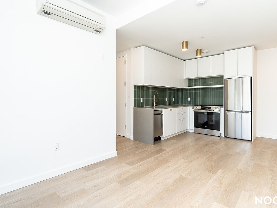 1st image of 527 Grand Ave #404