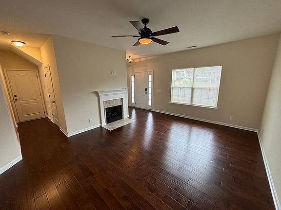 4th image of 205 Laurelwood Dr
