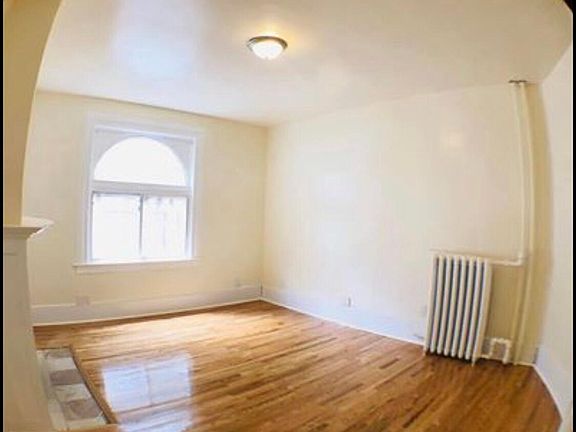 3rd image of 15 Lincoln Ter APT 1