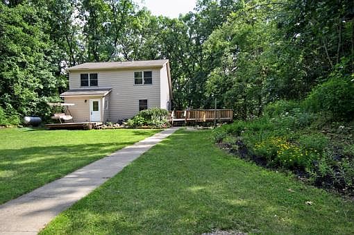 2nd image of 6868 Woodland