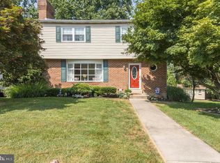 9 Jennifer Ln, Aston, PA 19014