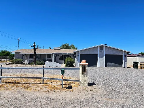 8702 W Pinnacle Peak Rd Photo 1