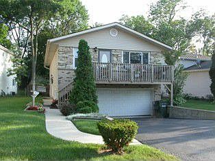 1st image of 213 E Lake Shore Dr