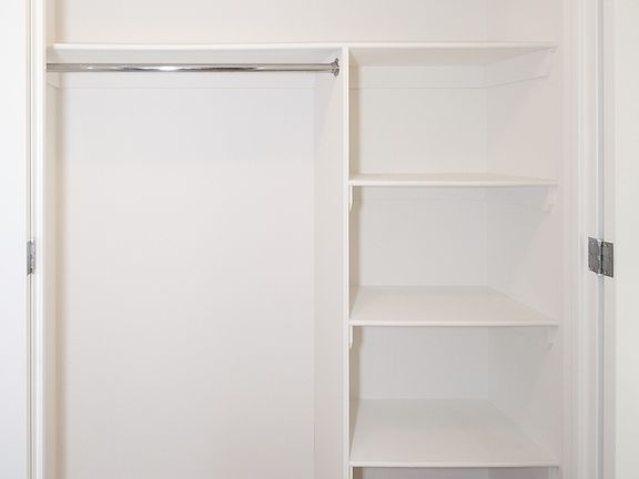 4th image of 260 W 54th St APT 29a