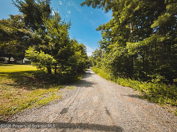 2nd image of 526 Langans Rd #A