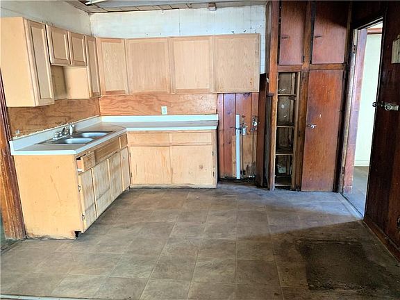 2nd image of 1527 Southerland Ave