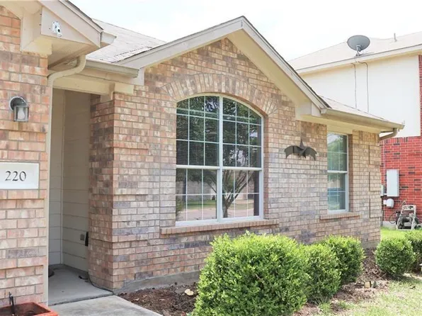220 Gainer Dr, Hutto, TX 78634