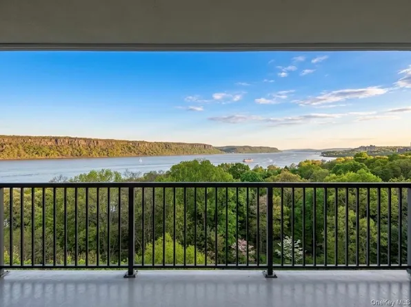 4455 Douglas Avenue #10L, Bronx, NY 10471