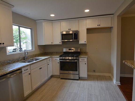 4th image of 820 Thistledown Dr
