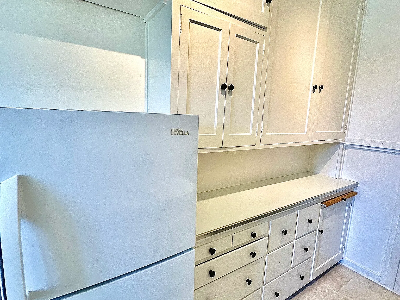 Tudor Hall Apartments — Photo 4