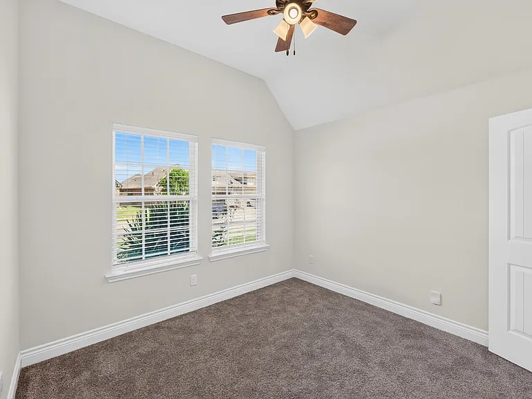 8507 Christie Ln — Photo 16