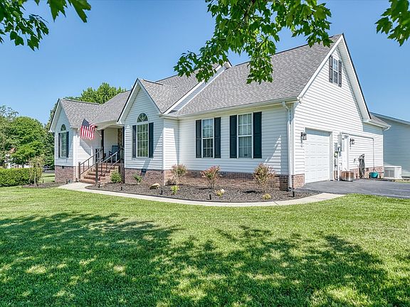 5th image of 1036 Circle Dr