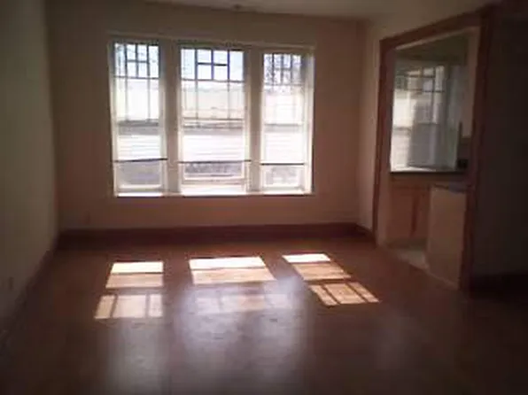 5795 Pershing Ave #101, Saint Louis, MO 63112