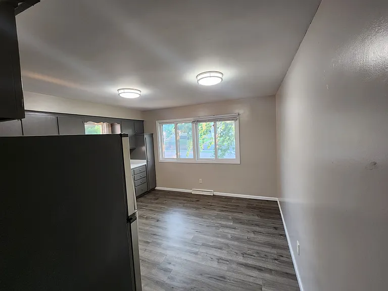 405 2nd Ave S — Photo 8