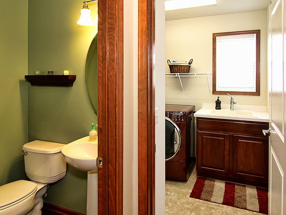 2nd image of 2414 Cottage Grove Dr