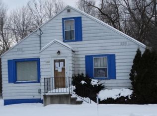 1831 Maplewood Ave, Green Bay, WI 54303