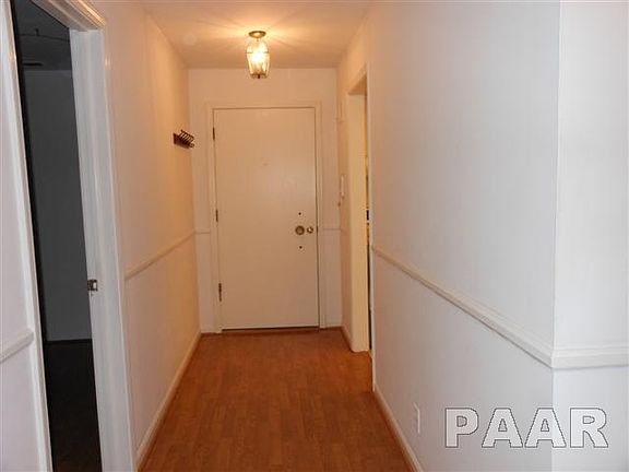 4th image of 125 E Glen Ave