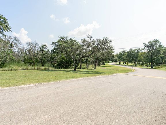 5th image of 62 Wildwood Ln